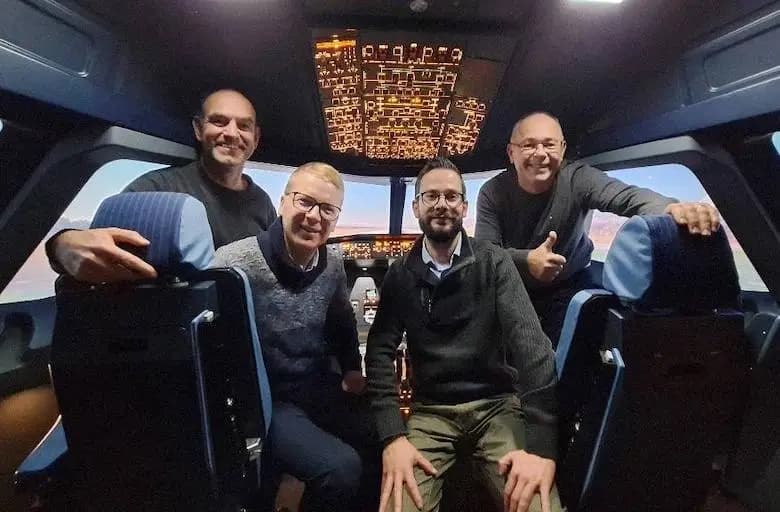 Fly with Friends